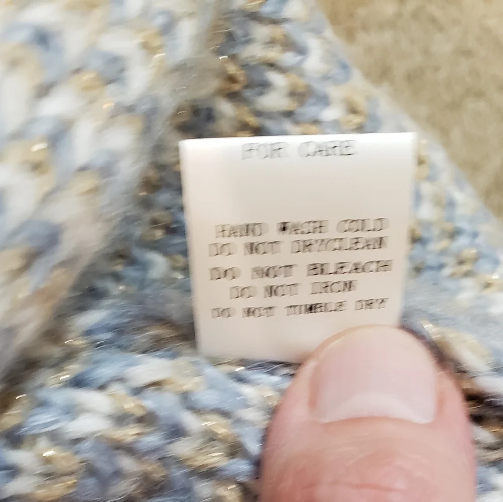 NWOT Davi&Dani women's S cardigan sweater. - Picture 11 of 13